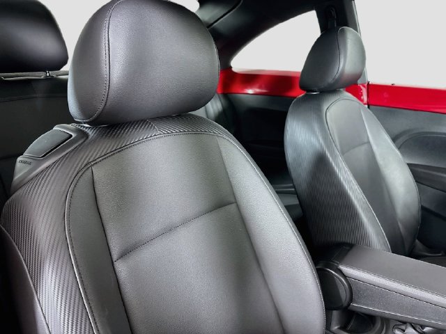 Used 2013 Volkswagen Beetle TDI FWD image 23