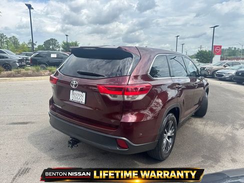 Used 2019 Toyota Highlander LE image 8