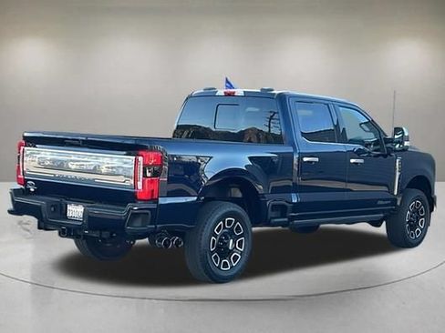 Used 2024 Ford F250 Platinum w/ FX4 Off-Road Package AWD/4WD image 5
