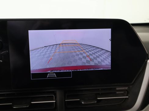 Used 2025 Chevrolet Trax RS w/ Driver Confidence Package FWD image 6