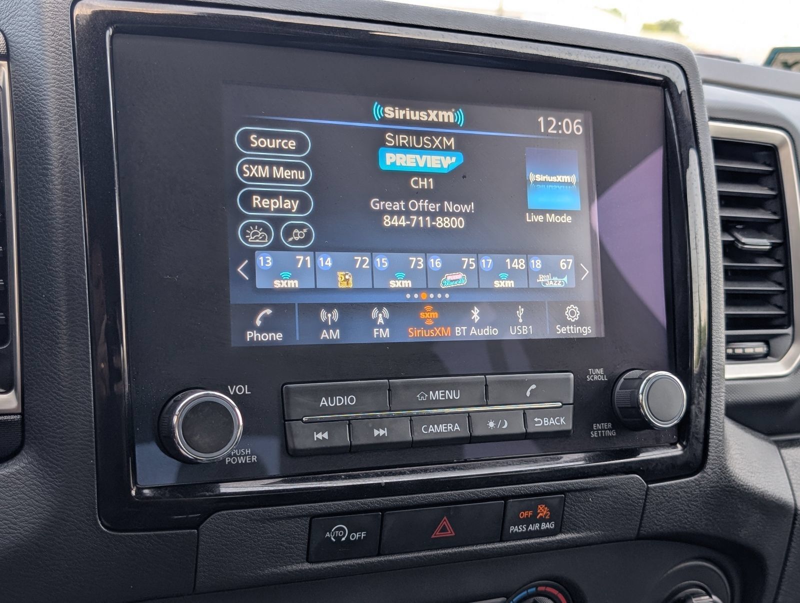 Used 2023 Nissan Frontier SV w/ Tow Package AWD/4WD image 18