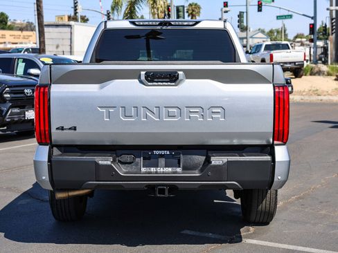 Used 2024 Toyota Tundra Limited AWD/4WD image 23