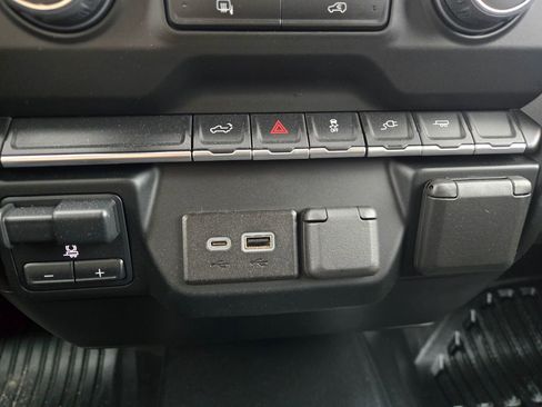 Used 2022 Chevrolet Silverado 2500 W/T w/ WT Fleet Convenience Package image 24