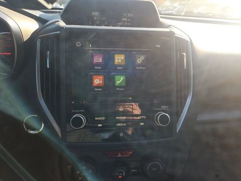 Used 2018 Subaru Impreza 2.0i Sport image 12