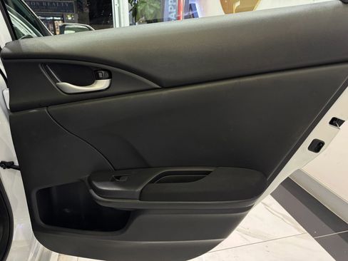 Used 2020 Honda Civic LX image 25