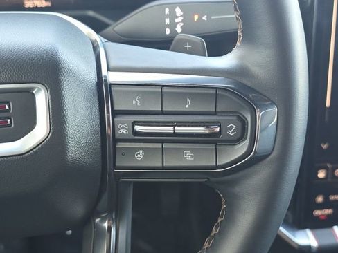 Used 2024 GMC Acadia AT4 image 29