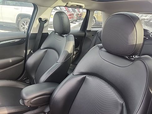 Used 2016 MINI Cooper S image 11