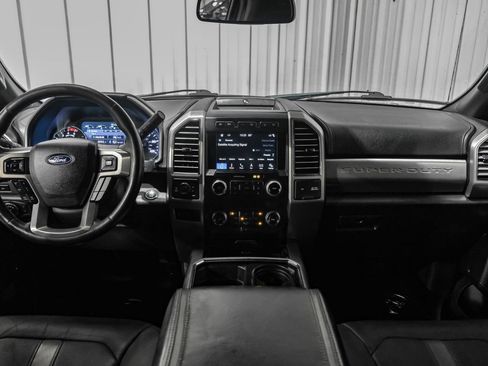 Used 2019 Ford F250 Platinum w/ Platinum Ultimate Package AWD/4WD image 13