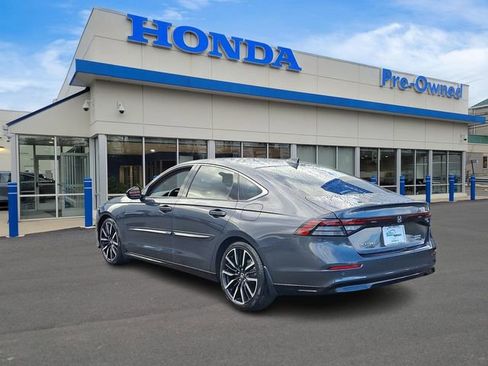 Used 2024 Honda Accord Touring image 6