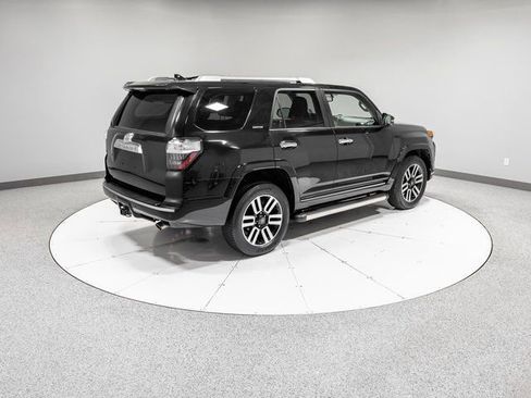 Used 2017 Toyota 4Runner Limited image 32