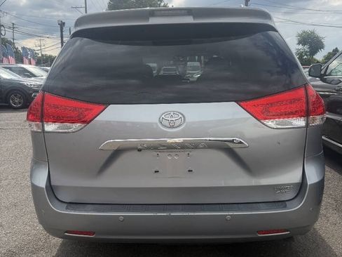 Used 2011 Toyota Sienna Limited w/ Premium Pkg AWD/4WD image 22