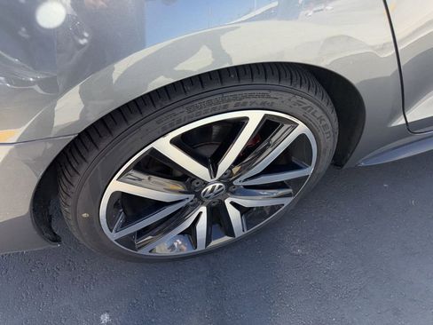 Used 2012 Volkswagen Jetta GLI image 27