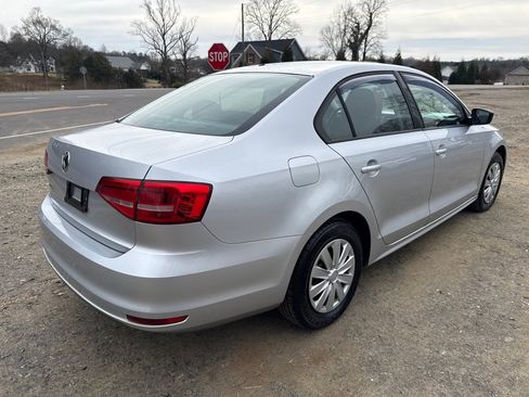 Used 2015 Volkswagen Jetta S image 6
