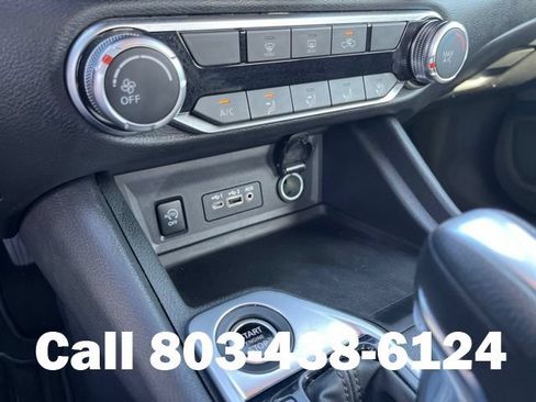 Used 2024 Nissan Sentra SV FWD image 23