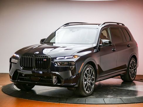 Used 2025 BMW X7 M60i AWD/4WD image 8