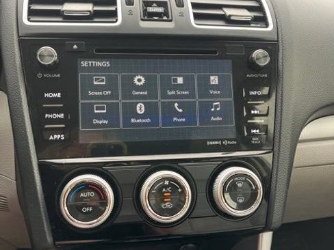 Used 2018 Subaru Forester 2.5i Premium AWD/4WD image 43