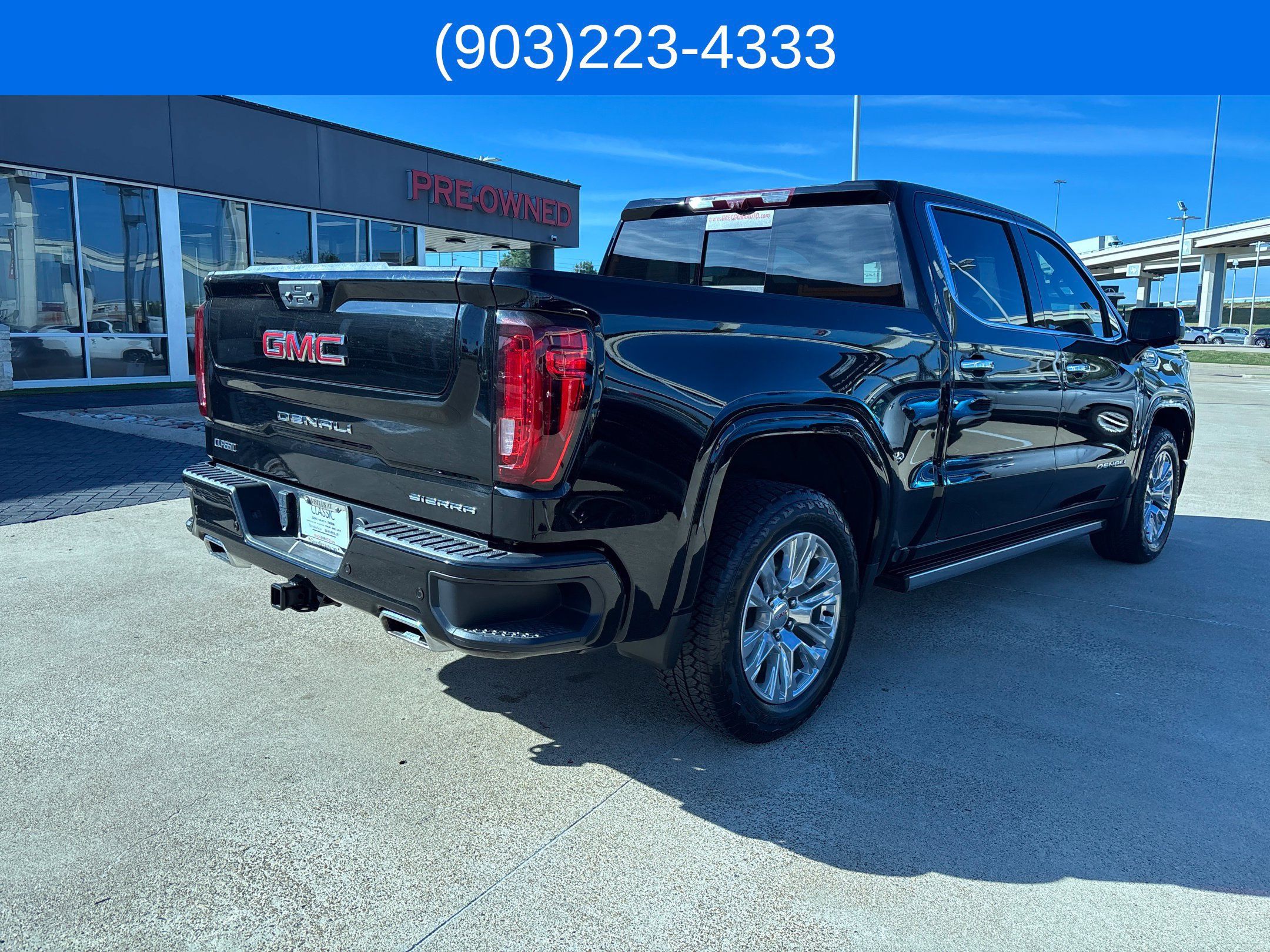 Used 2024 GMC Sierra 1500 Denali w/ Technology Package AWD/4WD image 15