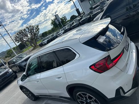 Used 2023 BMW X1 xDrive28i w/ Convenience Package AWD/4WD image 5
