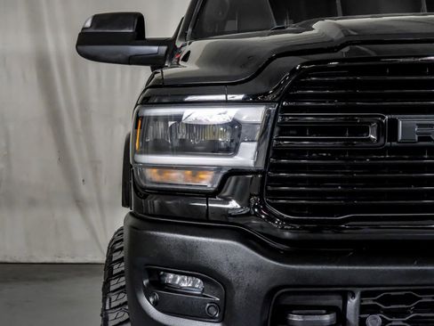 Used 2020 RAM 2500 Laramie w/ Night Edition image 40