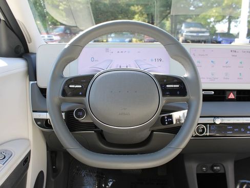 Used 2024 Hyundai Ioniq 5 Limited AWD/4WD image 16