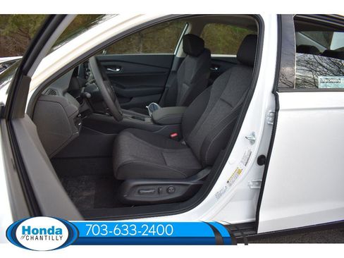 New 2025 Honda Accord SE image 28