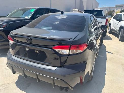 Used 2024 Toyota Corolla SE FWD image 3