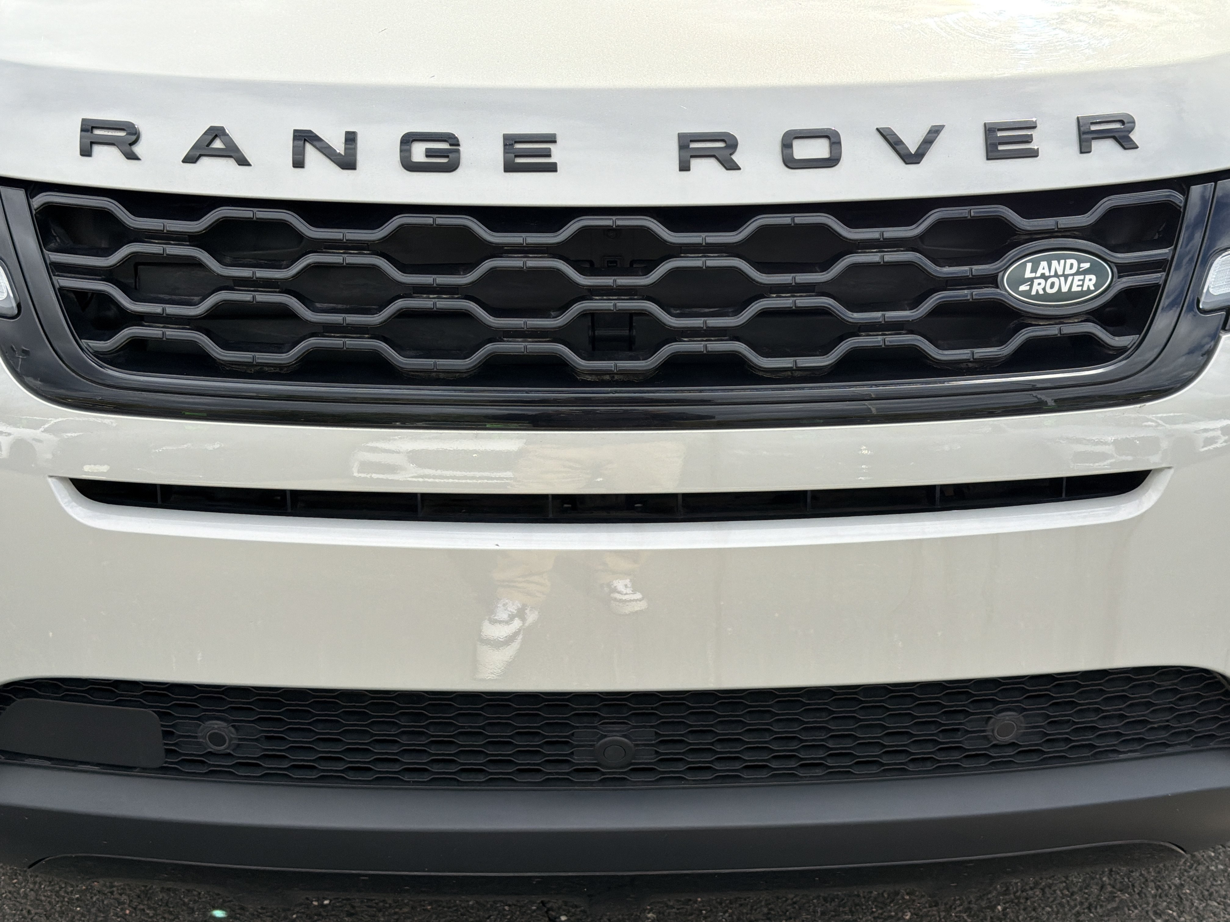 Used 2023 Land Rover Range Rover Evoque SE AWD/4WD image 10
