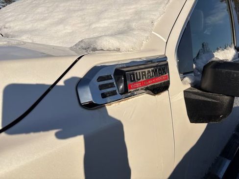 Used 2024 GMC Sierra 3500 Denali w/ Denali Reserve Package image 11