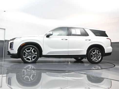 Used 2024 Hyundai Palisade SEL FWD image 28