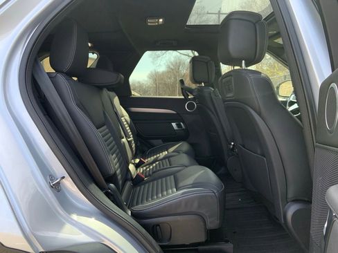 Used 2024 Land Rover Discovery Dynamic SE image 20