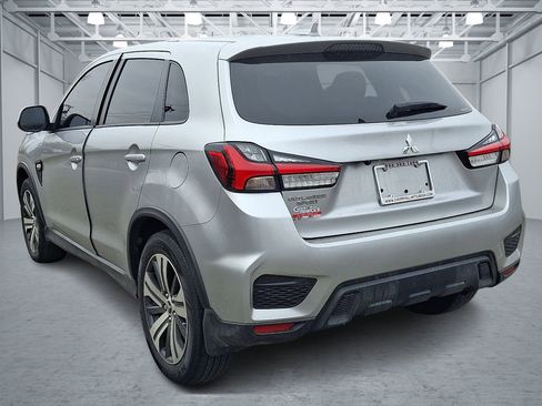 Used 2023 Mitsubishi Outlander Sport ES image 3