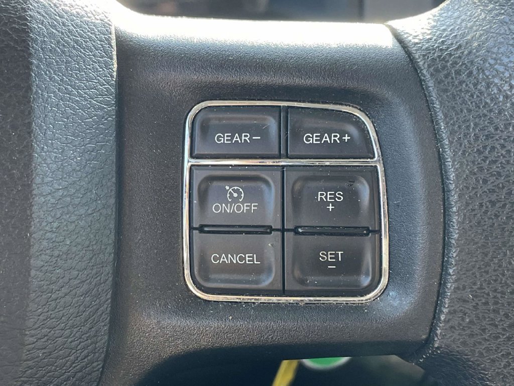 Used 2015 RAM 1500 Express AWD/4WD image 41