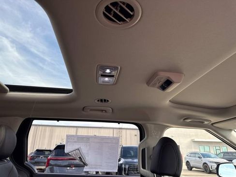 New 2026 Kia Carnival SX FWD image 12