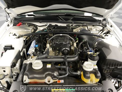 Used 2008 Ford Mustang Shelby GT500 RWD image 3