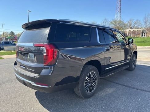 New 2026 GMC Yukon XL Elevation AWD/4WD image 5