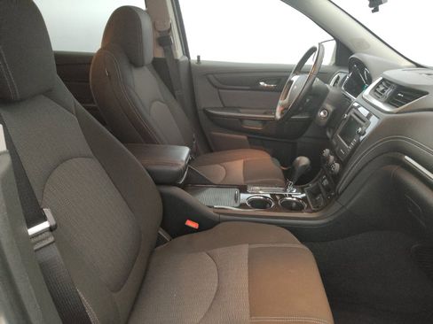 Used 2017 Chevrolet Traverse LT w/ Style and Technology Package AWD/4WD image 21