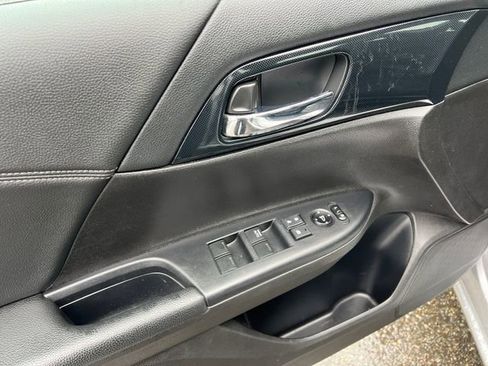 Used 2014 Honda Accord Sport image 30