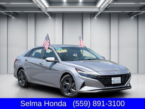 Used 2023 Hyundai Elantra SEL FWD image 1