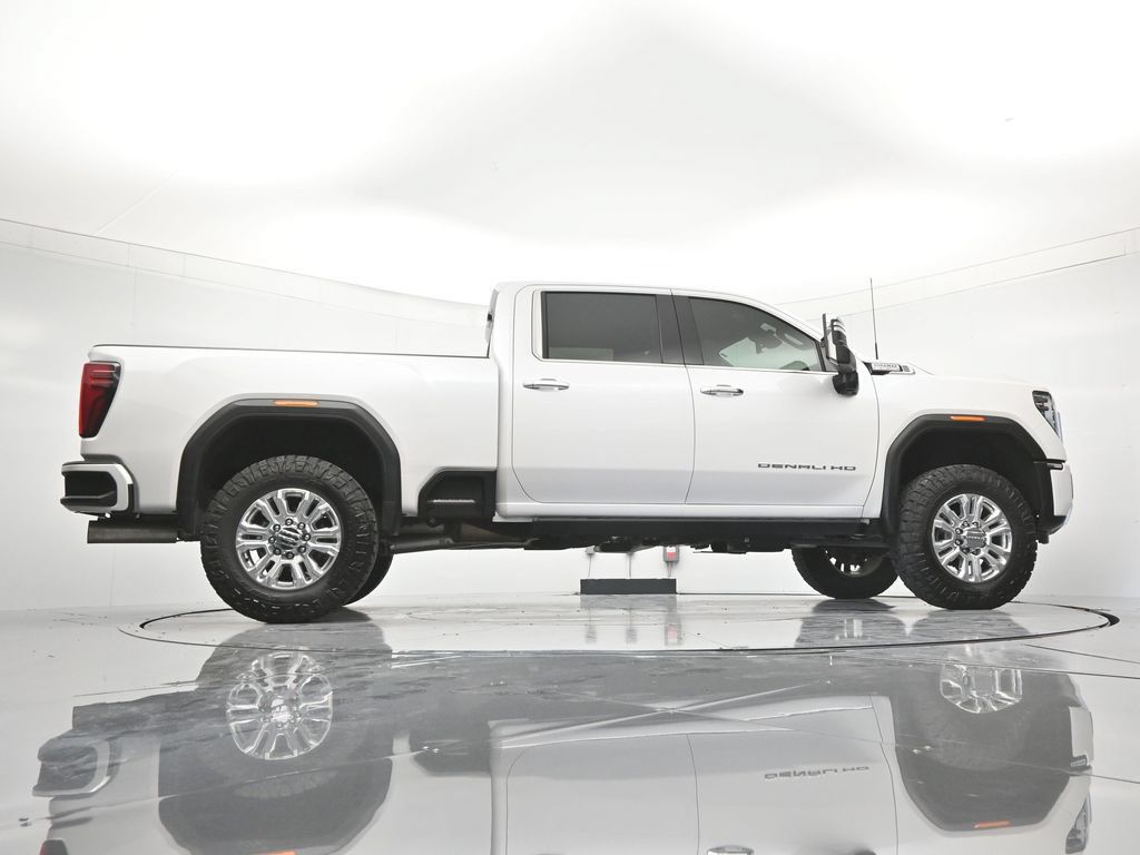 Certified 2025 GMC Sierra 2500 Denali w/ Technology Package AWD/4WD image 42