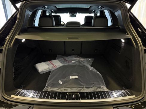 New 2026 Porsche Cayenne image 28