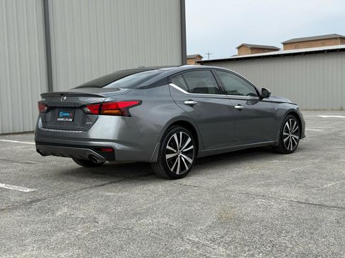 Used 2020 Nissan Altima 2.5 Platinum AWD/4WD image 4