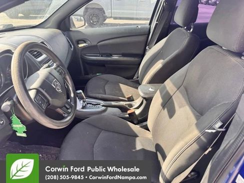 Used 2013 Dodge Avenger SE FWD image 11