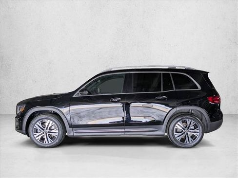 Used 2025 Mercedes-Benz GLB 250 image 12