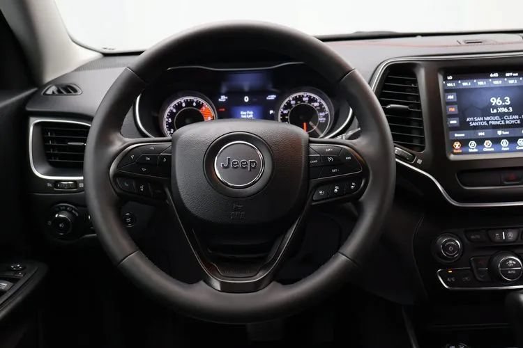 Used 2022 Jeep Cherokee Trailhawk w/ Premium Leather Package AWD/4WD image 20