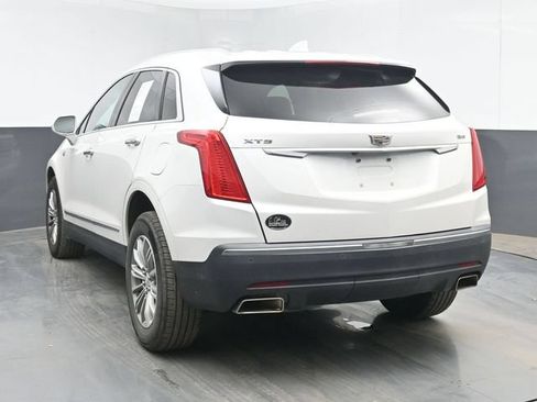 Used 2017 Cadillac XT5 Luxury w/ Driver Awareness Package FWD image 7