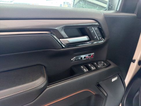 Used 2023 GMC Sierra 1500 AT4 w/ AT4 Premium Package AWD/4WD image 10