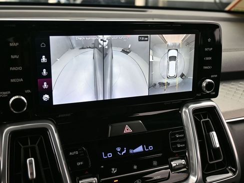 Used 2023 Kia Sorento SX image 27