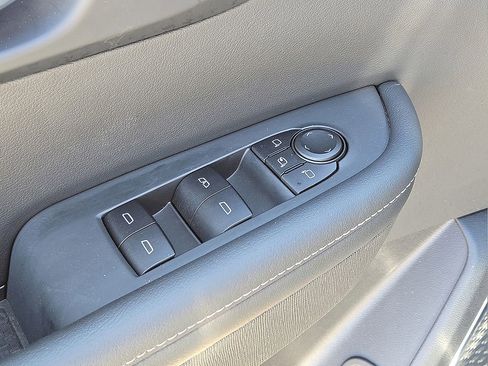 Used 2025 Buick Enclave Preferred image 22