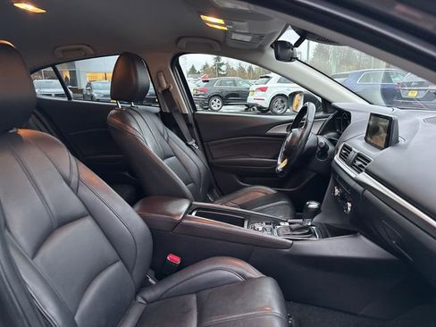 Used 2017 MAZDA MAZDA3 Touring image 10