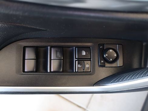 Used 2021 Toyota RAV4 XLE AWD/4WD image 14